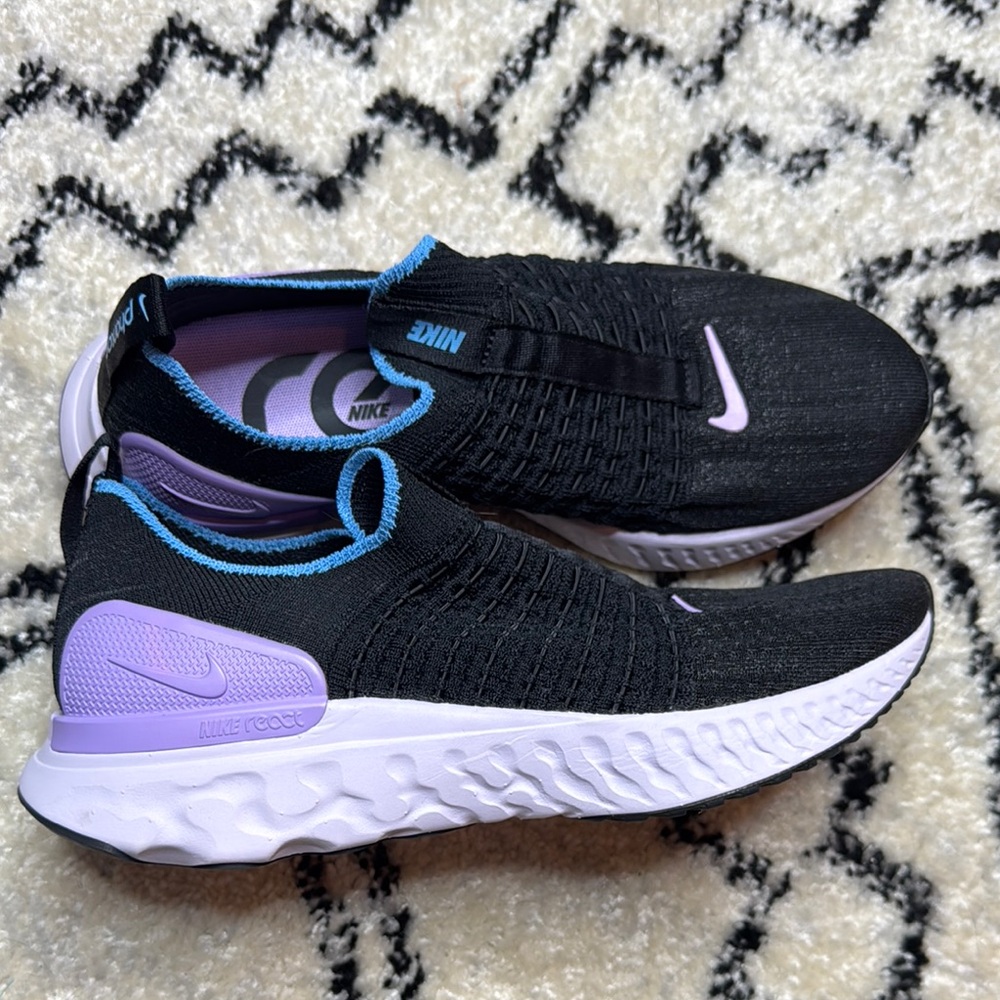 NIKE REACT PHANTOM RUN FLYKNIT 2 RUNNING SHOE - WOMEN'S